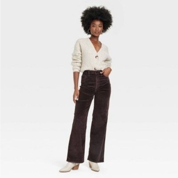 Women's High-Rise Corduroy Wide
(NWT
Leg Jeans - Universal Thread Brown - Picture 5 of 8